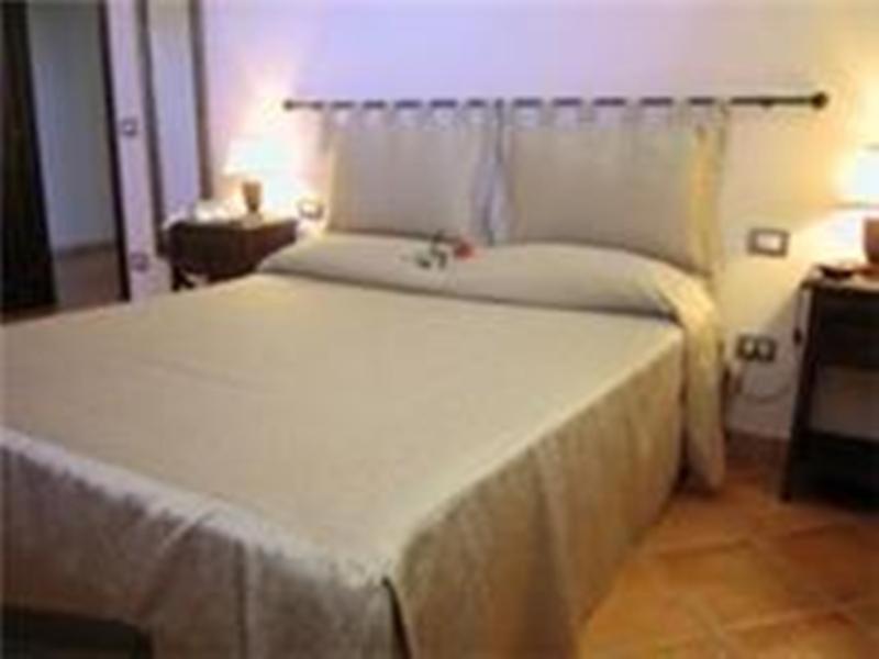 Residence Hotel La Commenda Монтефьясконе Номер фото