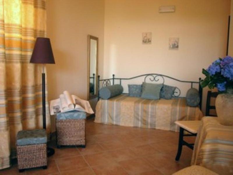 Residence Hotel La Commenda Монтефьясконе Экстерьер фото