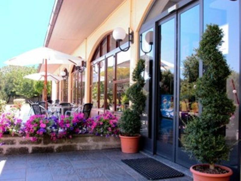Residence Hotel La Commenda Монтефьясконе Экстерьер фото