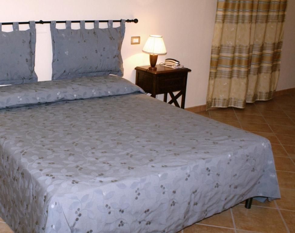 Residence Hotel La Commenda Монтефьясконе Экстерьер фото